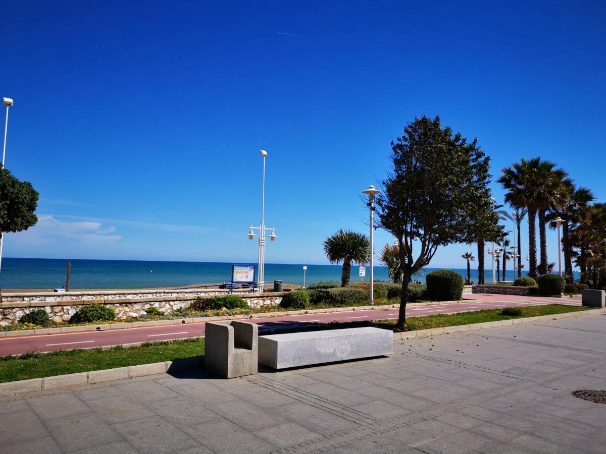 Sunnyspainholidays Apartments Малага Экстерьер фото